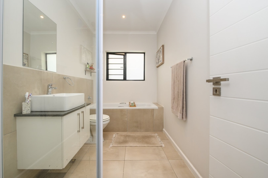 3 Bedroom Property for Sale in Glenroy Park Eastern Cape